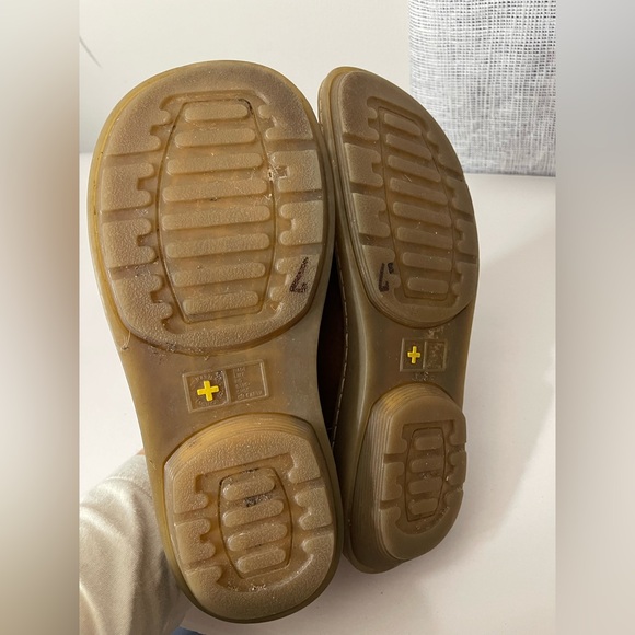 Dr.MARTENS 3A65 Men’s Light Brown Leather Slip On Shoes Sz 8 M Retro Y2K Unisex - Picture 8 of 8